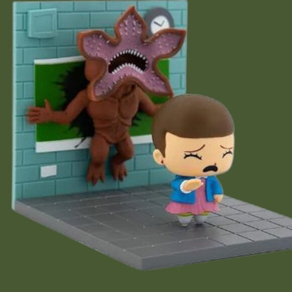 Loot Crate Stranger Things Eleven Vs. Demogorgon Vinyl Diorama Set - Picture 1 of 10